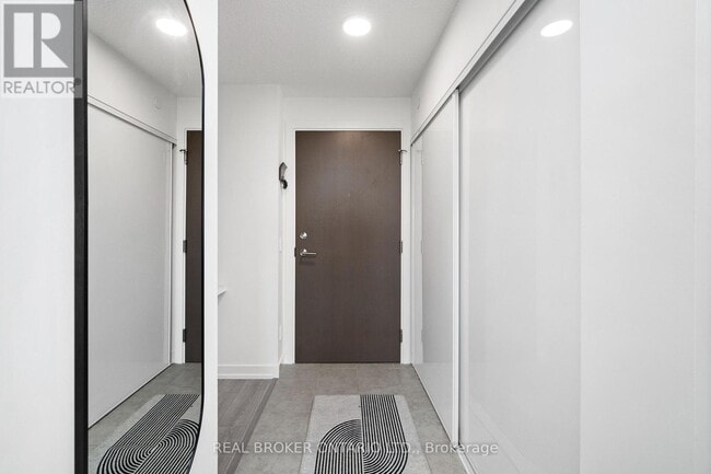 Building Photo - 10 Wilby Crescent