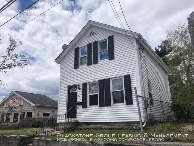 Building Photo - 3 bedroom in Riverside RI 02915