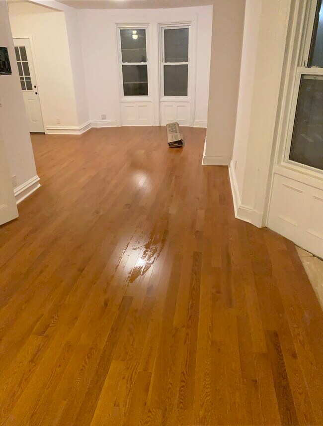 Building Photo - 15 Ashford St