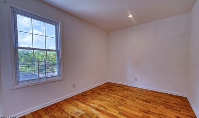 Building Photo - 131 Sylvan Ave