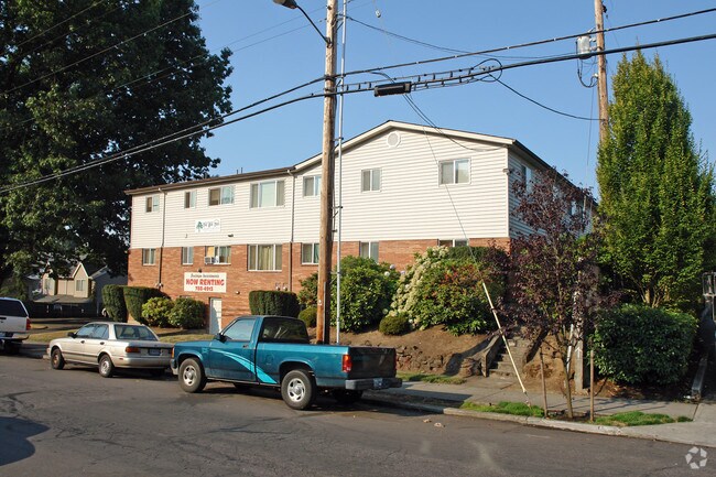 Foto del edificio - The Oak Tree Apartments