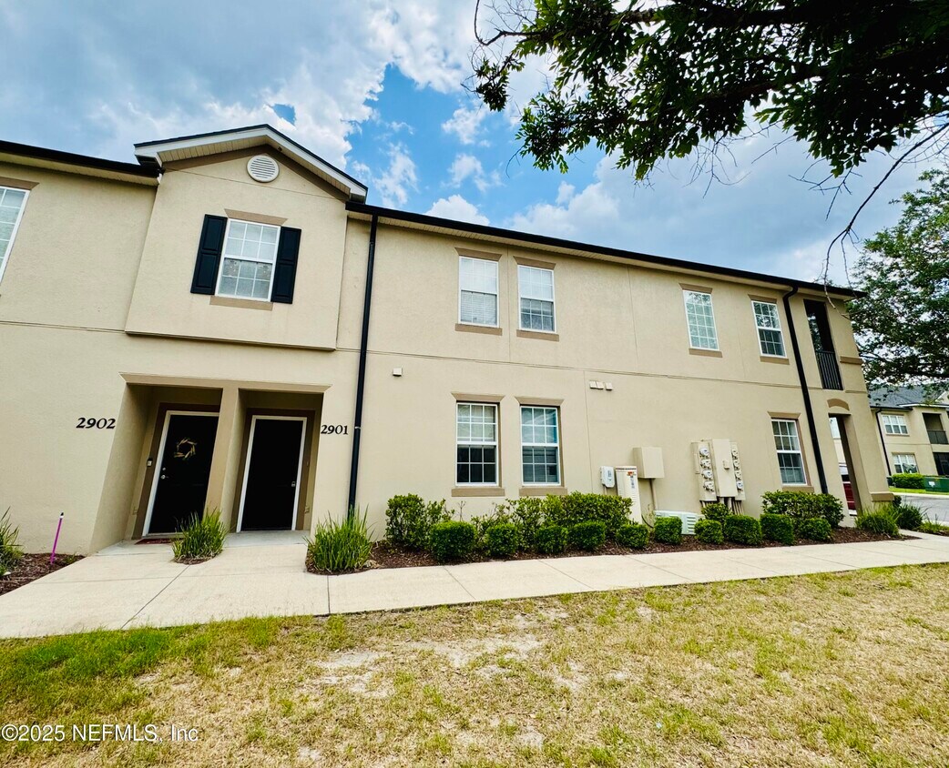 Foto principal - 12301 Kernan Forest Blvd