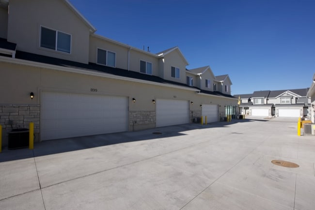 Building Photo - 909 N 1120 E