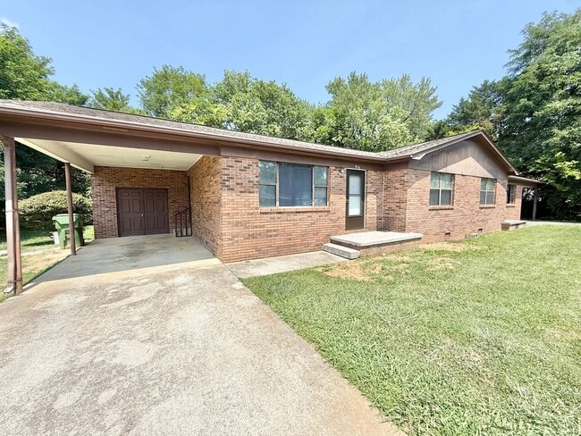 Photo - 916 Brentwood Drive Maryville, TN 37804 House