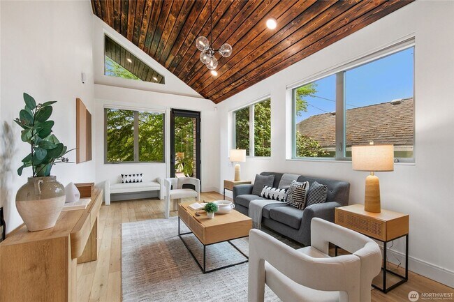 Foto del edificio - 6515 Ellis Ave S