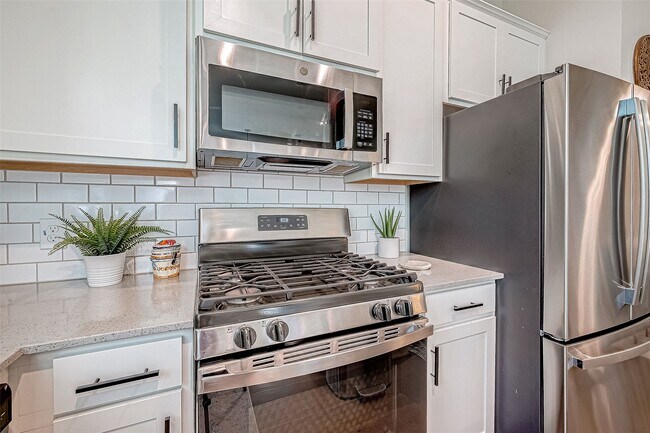 Foto del edificio - 6021 Cypress St
