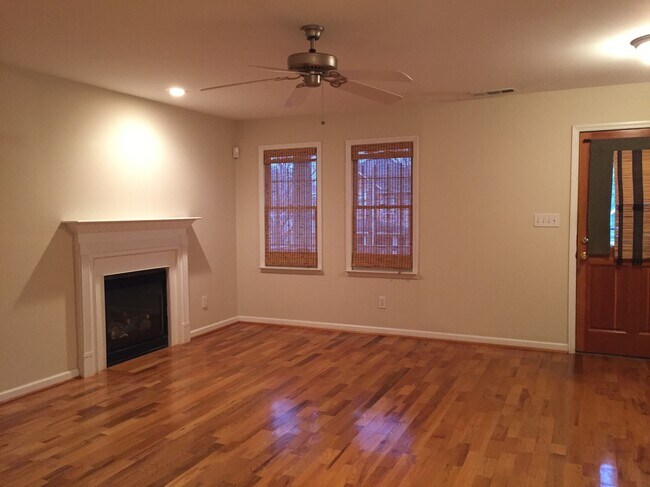 Foto del edificio - 685 Garibaldi St SW