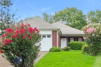 Building Photo - 8170 Timber Knoll Ln