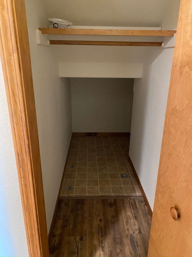 Building Photo - 4 Bedroom on the edge of town in Whitefish!