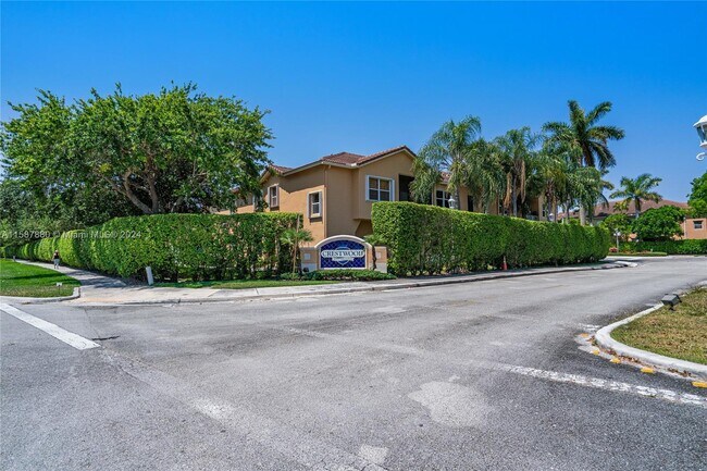 Foto del edificio - 2911 Crestwood Ter