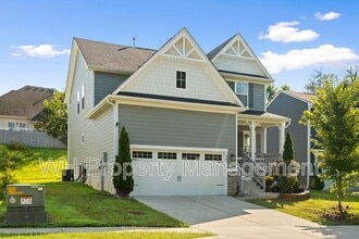 Building Photo - 441 Chinook Dr
