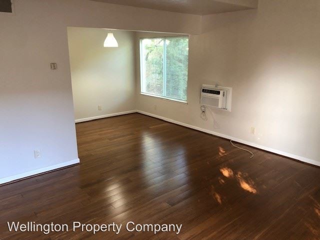 Building Photo - 2032 Ascot Dr