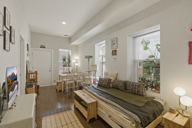 Foto del edificio - 1854 W 18th St
