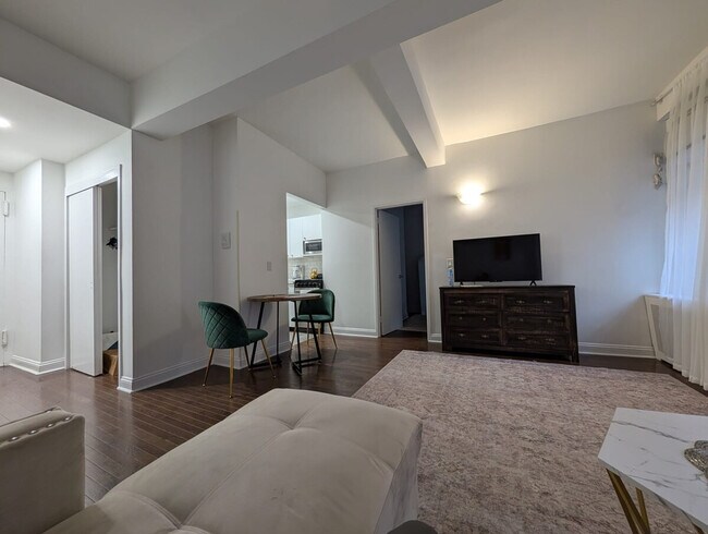 Foto del edificio - 221 E 50th St