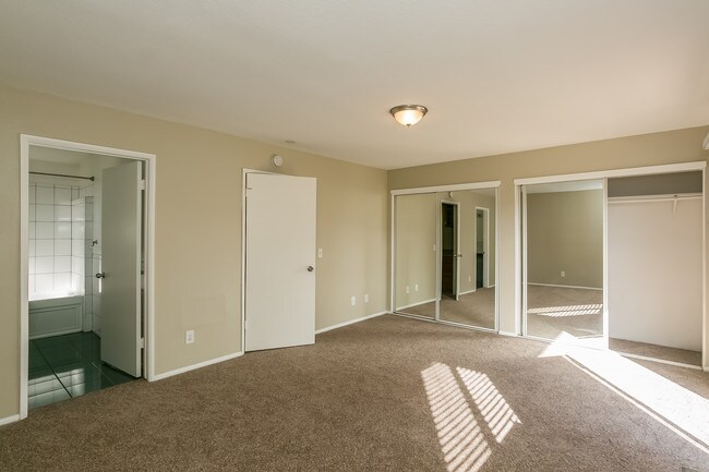 Foto del edificio - 9328 Reverie Rd