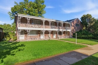 Building Photo - 803 S Ogden St