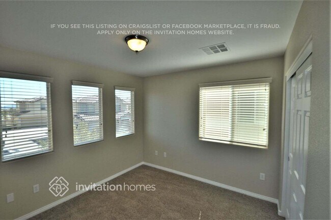 Building Photo - 8271 Amphora St