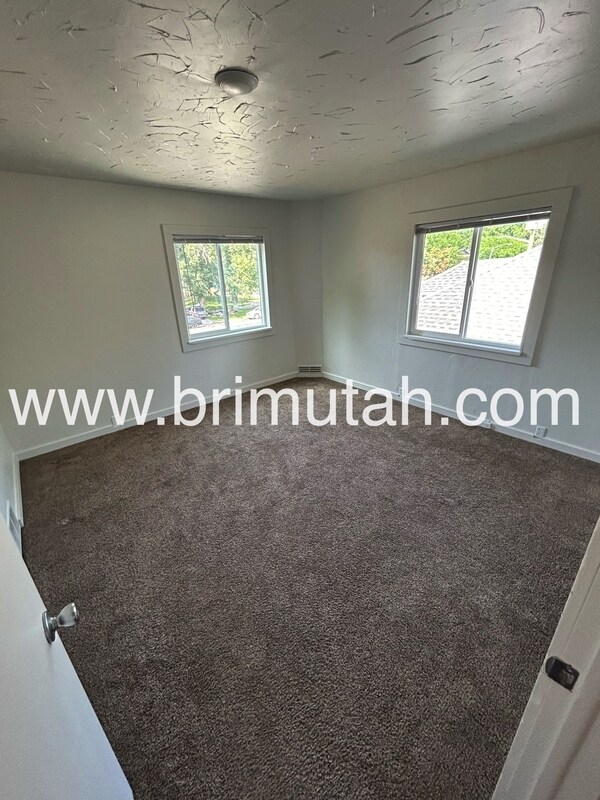 Foto del edificio - 254 E 700 S