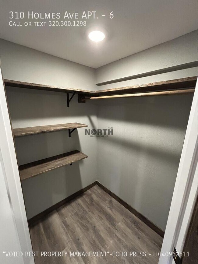 Foto del edificio - 310 Holmes Ave