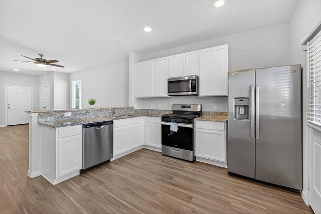 Building Photo - 1409 Mount Bassie Trl