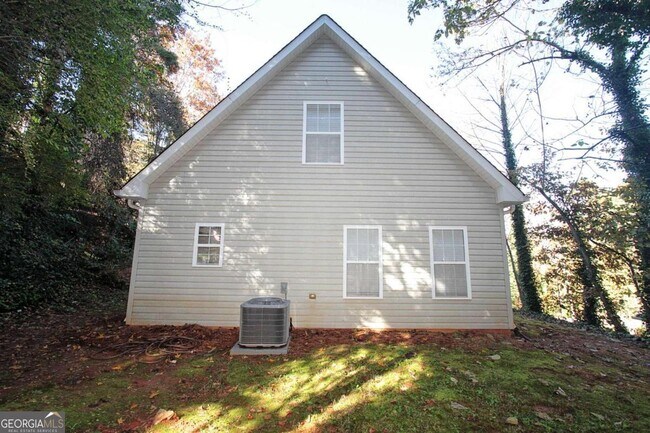 Building Photo - 2515 Lakeview Trail