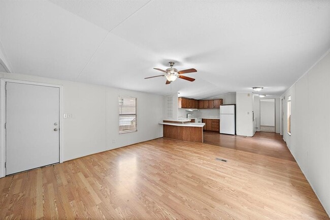 Building Photo - 14431 W Lee Shore Dr