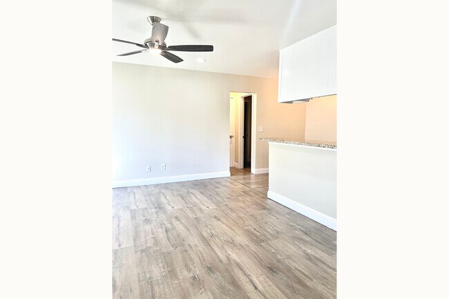 Foto del edificio - 321 12th St