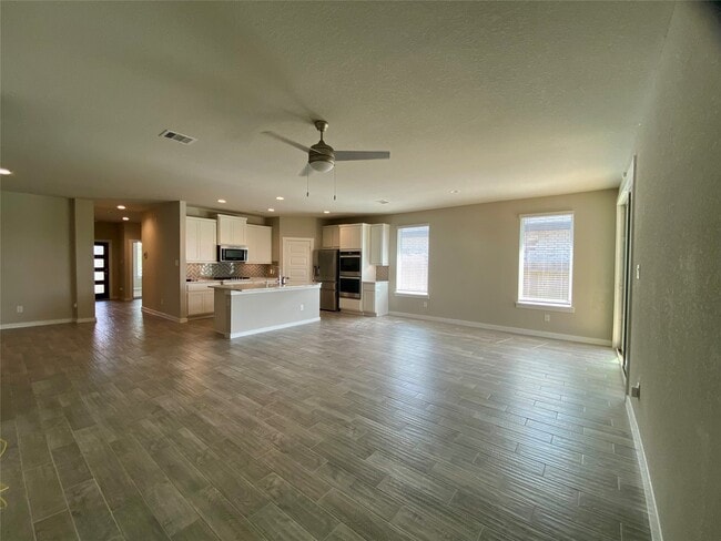 Building Photo - 28503 Hannahs Harbor Ln