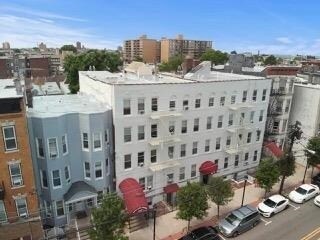 Primary Photo - 209-211-211 48th St