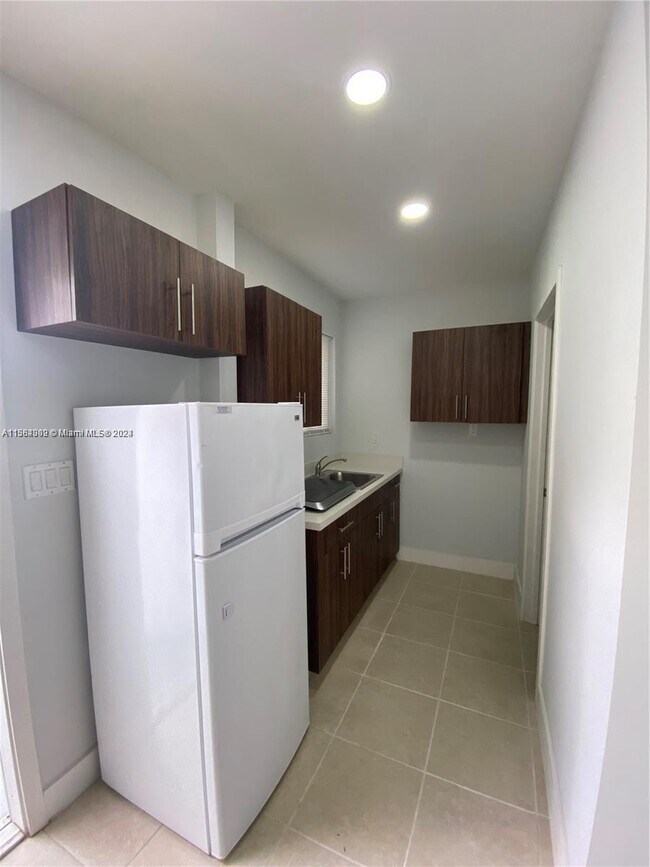 Foto del edificio - 430 NW 51st Ave