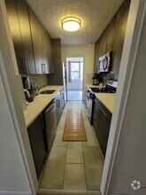 Building Photo - 201 St Pauls Ave