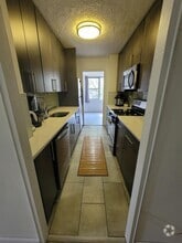 Building Photo - 201 St Pauls Ave