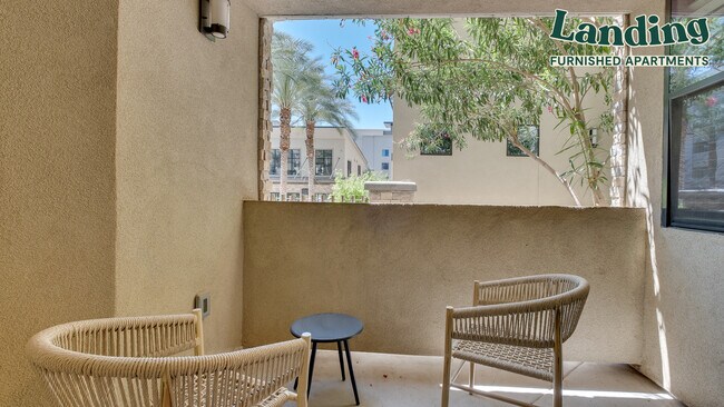 Building Photo - 2625 E Camelback Rd