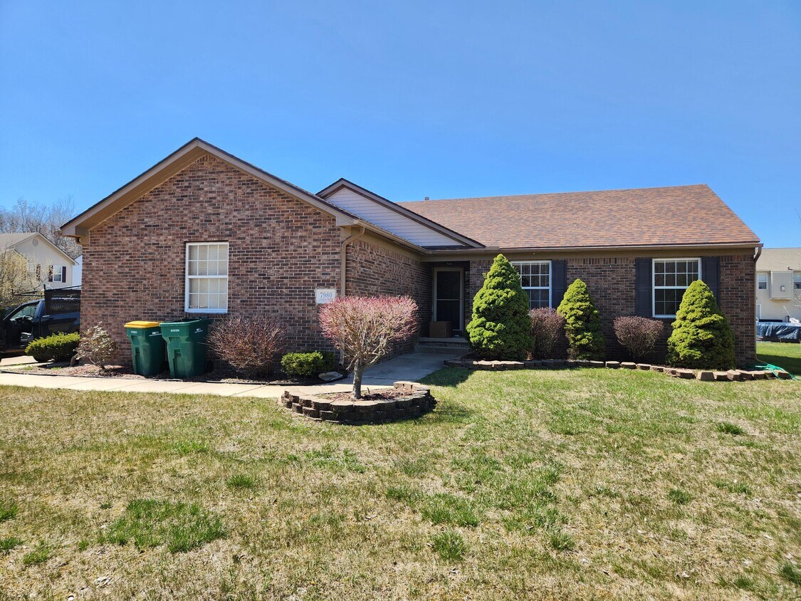 Primary Photo - 7980 Amber Dr