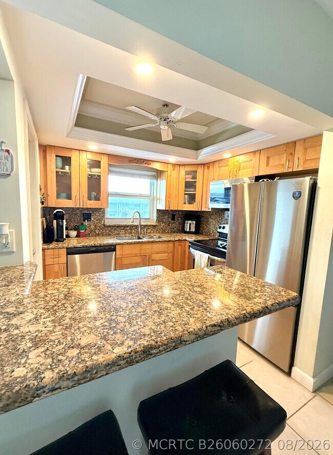 Foto del edificio - 651 Pine Dr