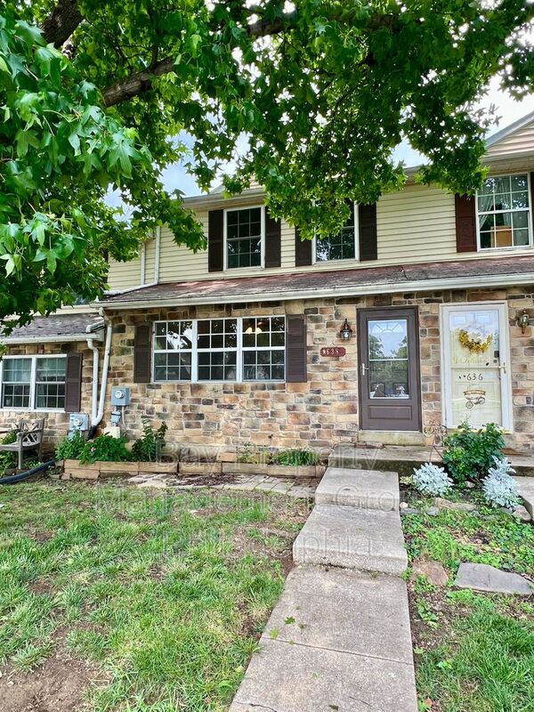 Building Photo - 638 Lancaster Ct