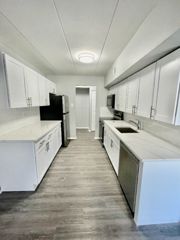 Foto principal - 400 S Lansdowne Ave