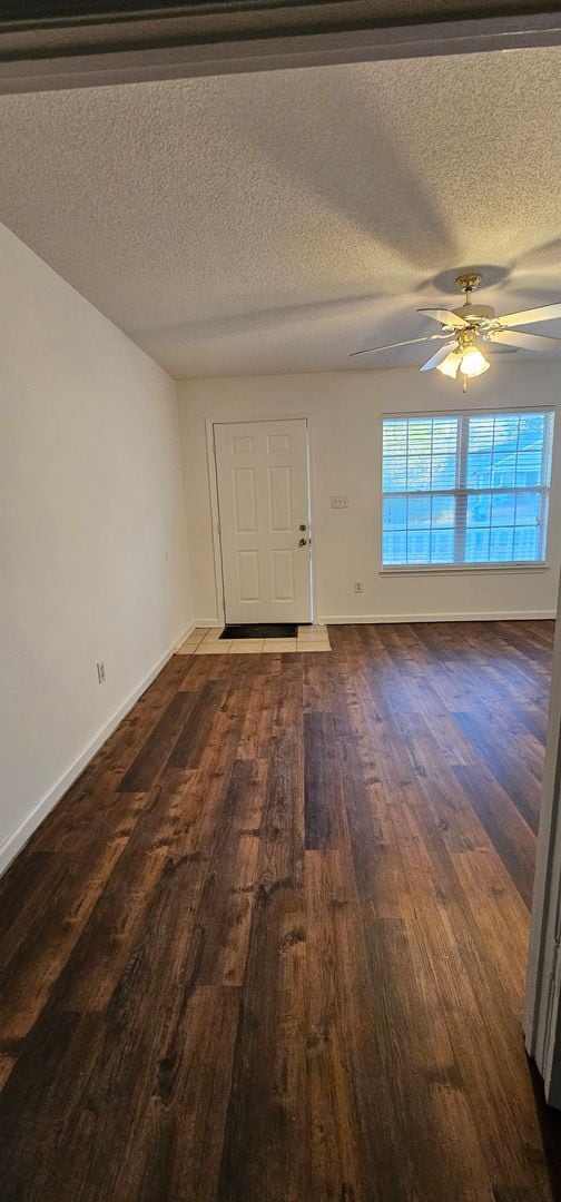 Building Photo - Spacious 3-Bedroom, 2-Bath Home with Modern Updates in Conway, SC - Long Term Rental