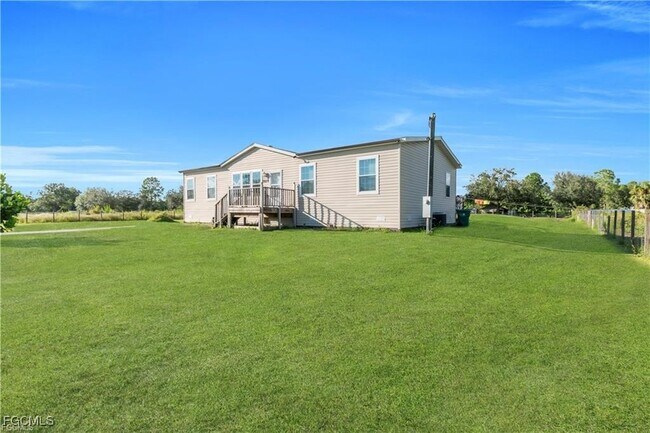 Foto del edificio - 7824 8th Pl