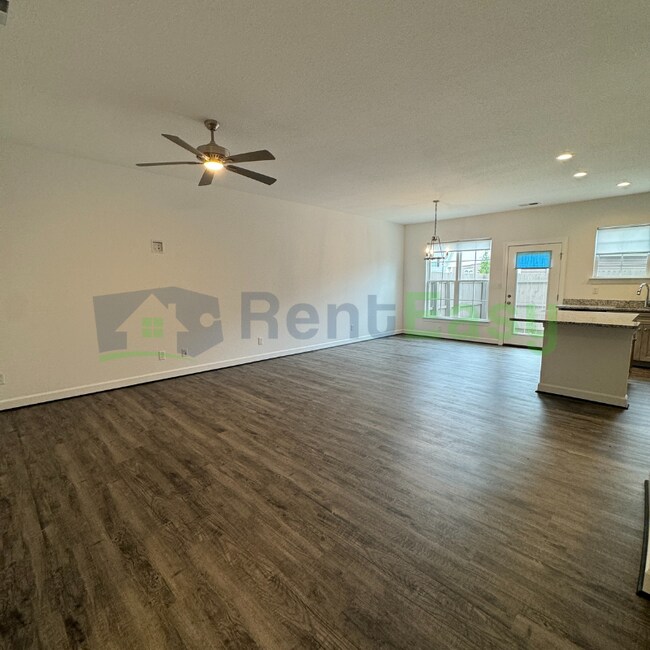 Foto del edificio - 2414 Trafton Pl