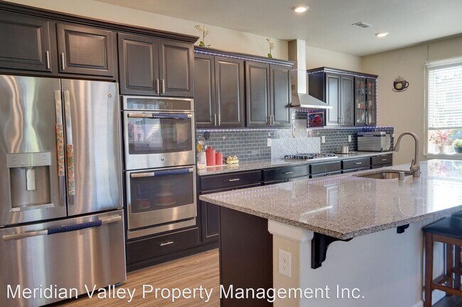 Building Photo - 5 br, 2.5 bath House - 15422 SE 277th Pl