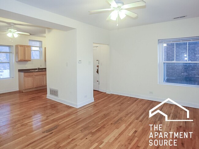 Photo - 3527 N Broadway Apartment