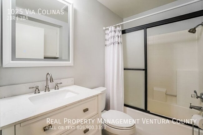 Building Photo - 1025 Via Colinas