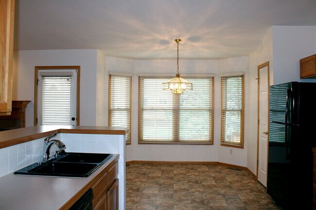 Building Photo - 425 Flagler Rd