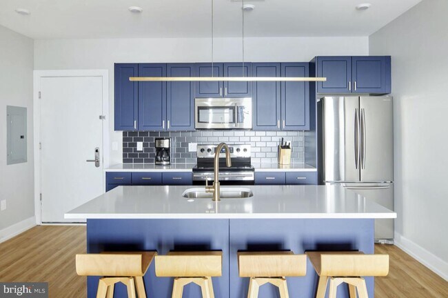 Building Photo - 1502 Frankford Ave