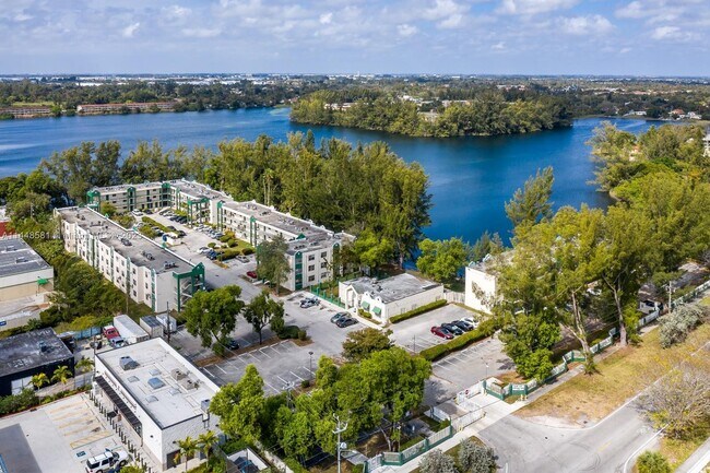 Foto del edificio - 1235 NW 103rd Ln