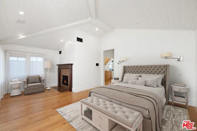 Building Photo - 44 E Sunset Ave