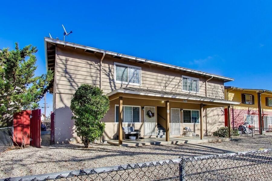 Photo - 5681 Hoffman Court-04