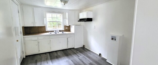 Foto del edificio - Two Bedroom House in Lancaster SC