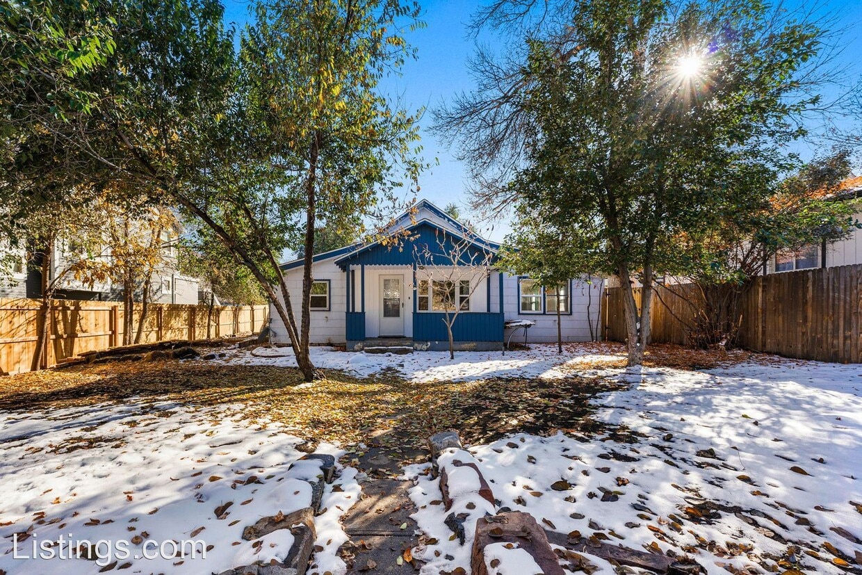 Primary Photo - 4 br, 1 bath House - 504 E Baseline Rd
